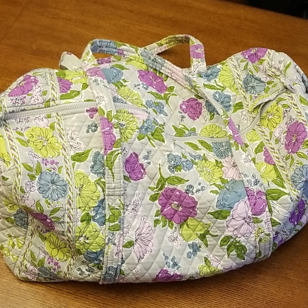 Vera Bradley travel bag